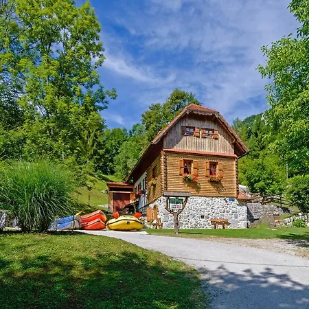 Sobol In Kočičin Kuzelj