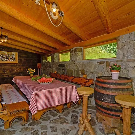Sobol In Kocicin Holiday home *